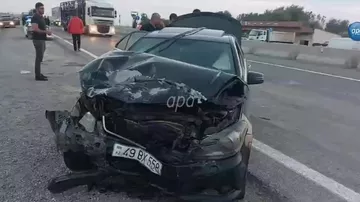 В Гаджигабуле столкнулись легковые автомобили