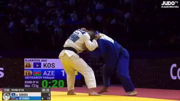 Хидаят Гейдаров начал чемпионат мира в Баку с победы