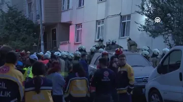 В Стамбуле обрушился многоэтажный дом2