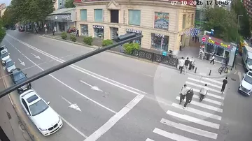 Maşınla ana və uşağının üstündən keçdi - Polis köməyə çatdı