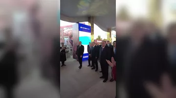 Трогательный момент со встречи Президента Ильхама Алиева с детьми на фестивале в Туркменбаши