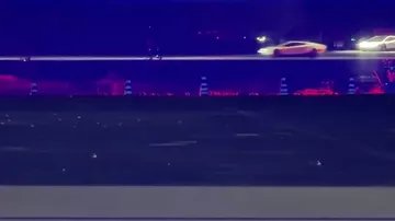 Tesla представила летающий электрокар-3