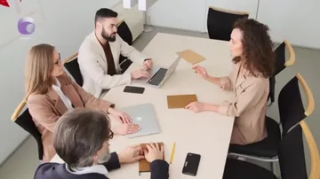 İşdən çıxarılanlara sığorta ödənişi