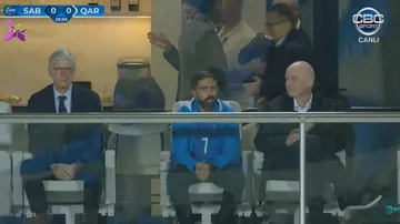 Venger, Rövşən Nəcəf və İnfantino "Sabah" - "Qarabağ" oyununu stadiondan izləyir