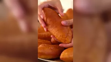 Пирожки с джемом и шоколадом
