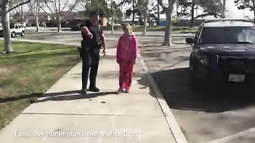 Police officer plays hopscotch with homeless girl in California