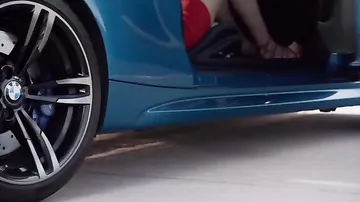 Cici qısa libasda "BMW"nin reklamına çəkildi - 1