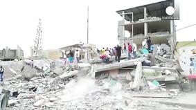 Эквадор: число жертв землетрясения растет