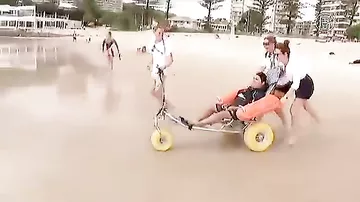 В Австралии создают пляж для людей в инвалидных креслах