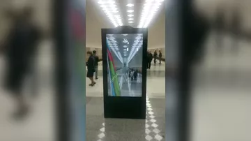 Yeni açılan metrostansiyada kreativ monitor