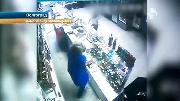 Самое нелепое ограбление: продавщица отбилась от бандита шваброй