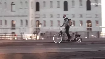 В США создали чудо-велосипед без педалей и сиденья