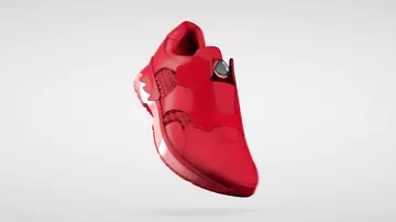 Lenovo представила "умные" кроссовки с 3D-сканером