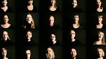 Музыка 90-х в исполнении 20-ти хоровых певцов