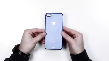 Голубой iPhone 7 показали на видео