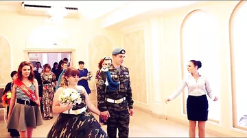 Российская свадьба "в стиле ВДВ" взорвала интернет