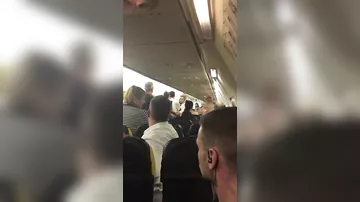 Пассажирский самолет экстренно сел в Италии из-за драки на борту