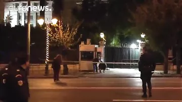 В Афинах атаковано посольство Франции