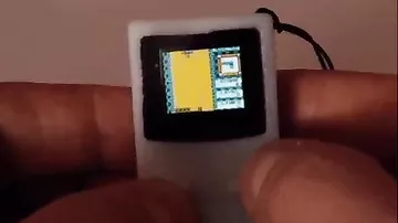 Легендарный Game Boy втиснули в брелок для ключей