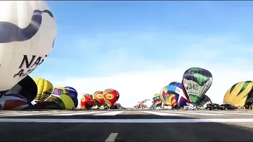 433 воздушных шара. Фестиваль во Франции