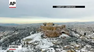 Редкое видео: афинский акрополь в снегу