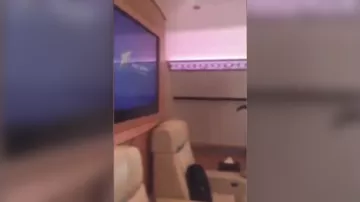Роскошные интерьеры самолета арабского шейха сняли на видео