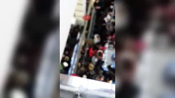 В Татарстане устроили жуткую давку в торговом центре из-за розыгрыша призов
