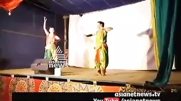 В Индии танцор умер во время выступления