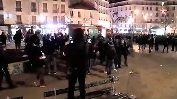 В Париже продолжились беспорядки после обвинений полицейских в произволе