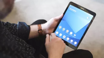 Samsung представила нового конкурента iPad Pro