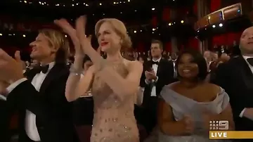 Странные аплодисменты Николь Кидман на «Оскаре» стали мемом