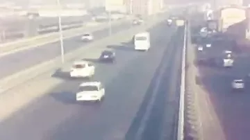 Опубликован момент страшной аварии на трассе Баку-Сумгайыт  -1