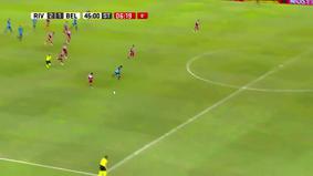 В Аргентине футболист не смог забить в пустые ворота с нескольких метров