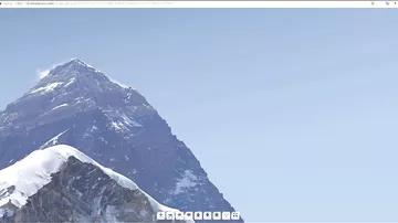 Над Эверестом замечены неопознанные летающие объекты