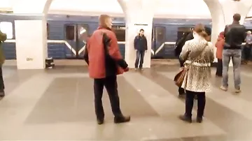 В Сети появилось видео последствий взрыва в метро Петербурга
