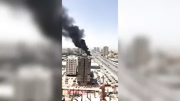 Появилось видео крупного пожара в торговом центре в ОАЭ