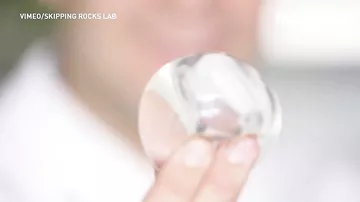 Британские ученые создали съедобные бутылки