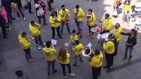 Участники уличного застолья в Испании побили мировой рекорд