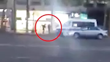 В сети появилось видео смертельной стрельбы в центре Парижа