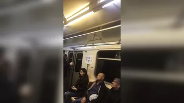 Quşlar Bakı metrosunda