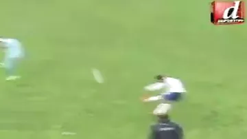 Боливийский вратарь забил чудо-гол через все поле