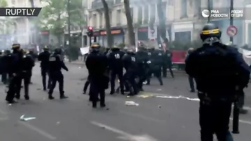 В Париже в столкновениях в ходе акций пострадали несколько журналистов
