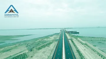 Красивые виды нового моста через море в Баку