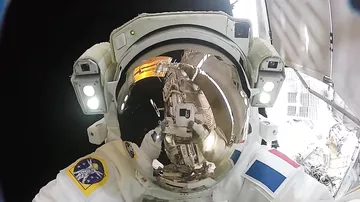 Астронавт снял Землю из открытого космоса