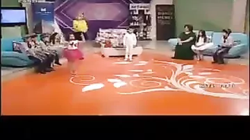 Lamiyyə Ələkbərqızının oğlu müğənnilik etdi