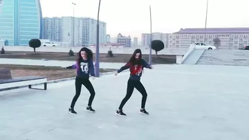 Азербайджанские близняшки, покорившие Сеть зажигательными танцами