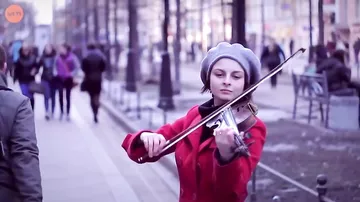 Питерская скрипачка