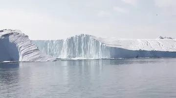Айсберг сломался