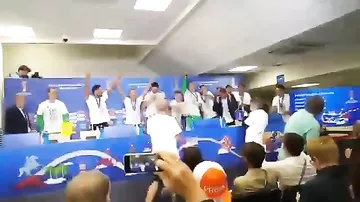 Немцы сорвали пресс конференцию Лева после