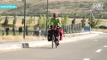İranlı səyyah velosipedlə Azərbaycanı gəzir